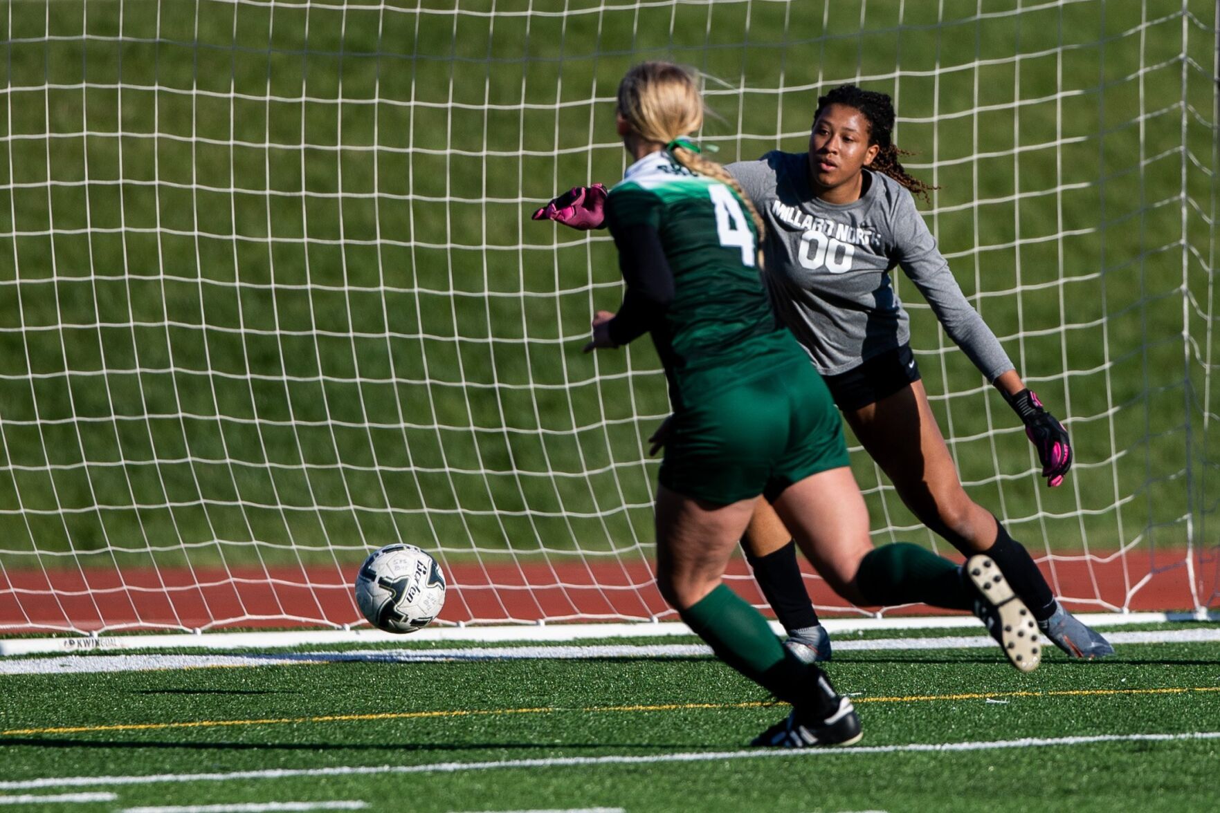 041321-owh-spo-metrosoccer-ar15